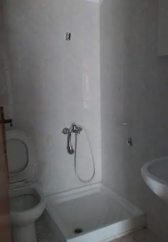 In The Sun Individual Selanik